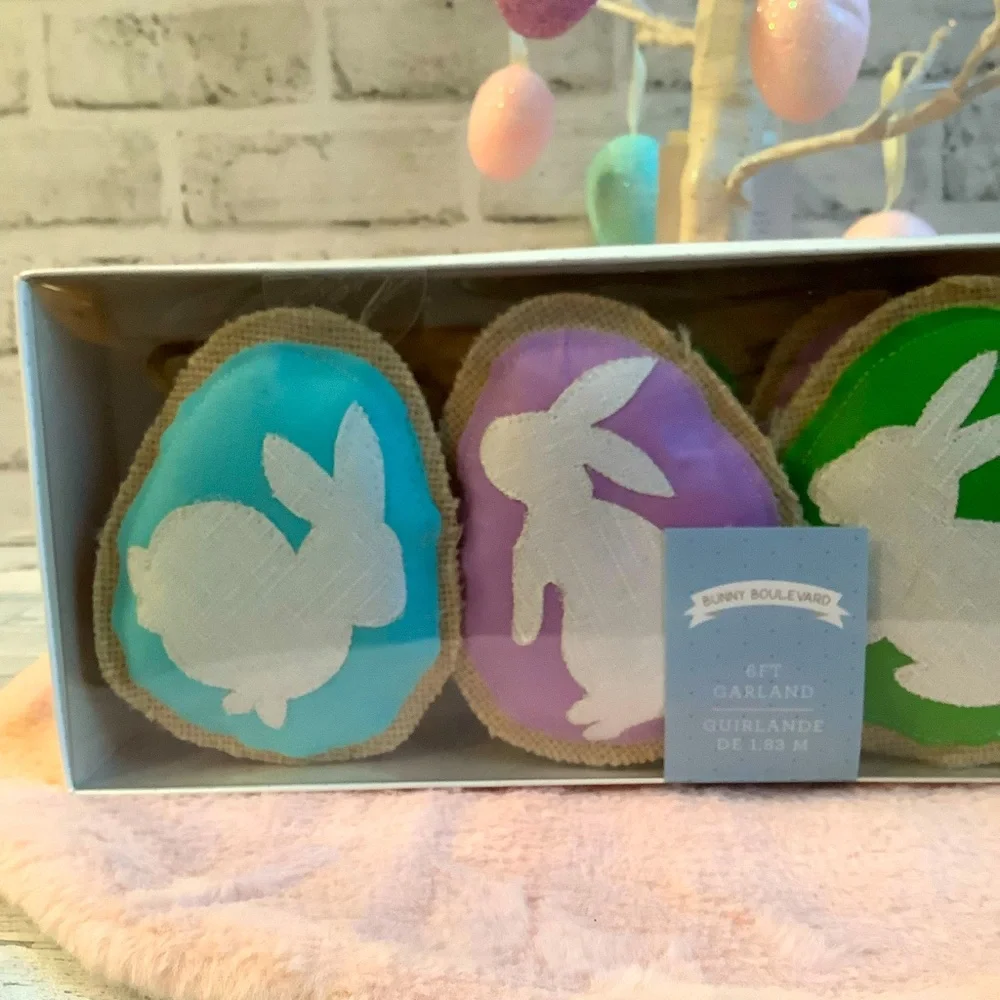Bunny Boulevard Plush Easter Bunny/Egg Garland